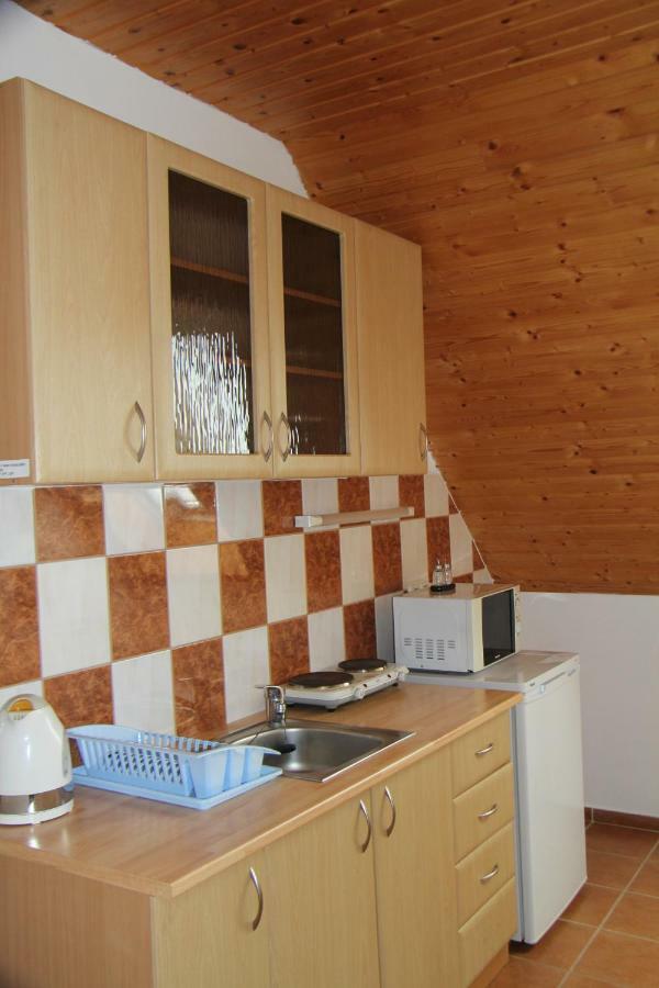 Penzion Brejk Liptovske Sliace Esterno foto